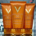 ضد آفتاب ویشی پوست خشک