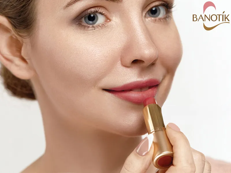 مراحل میکاپ صورت _ رژ لب